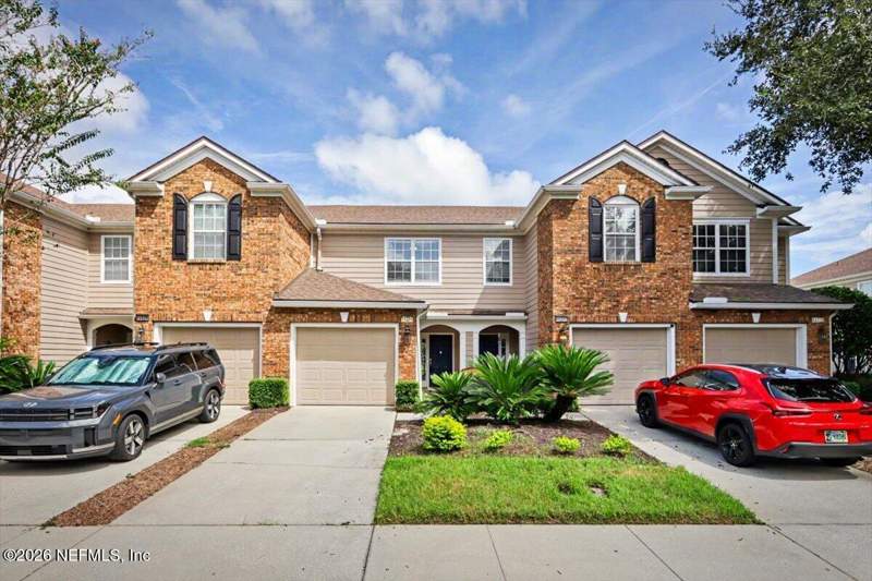 2 bedroom Townhouse at 11374 Campfield Circle, Campfield, Jacksonville — photo 2