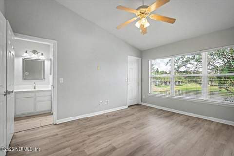 11374 Campfield Circle, Jacksonville FL - photo 17 of 35