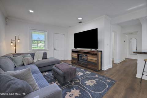 1116 7th Street, Jacksonville Beach FL - photo 8 of 44