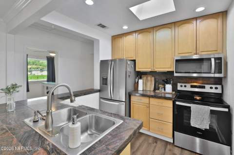 1116 7th Street, Jacksonville Beach FL - photo 12 of 44