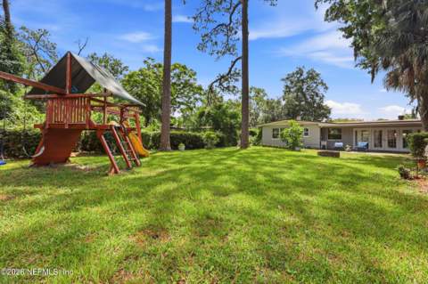 1049 Nightingale Road, Jacksonville FL - photo 6 of 39