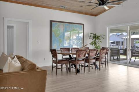 4148 Tideview Drive, Jacksonville FL - photo 10 of 59