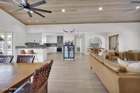 4148 Tideview Drive, Jacksonville FL - photo 12 of 59