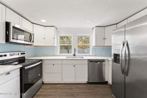 1005 E 14th Street, Jacksonville FL - photo 10 of 22