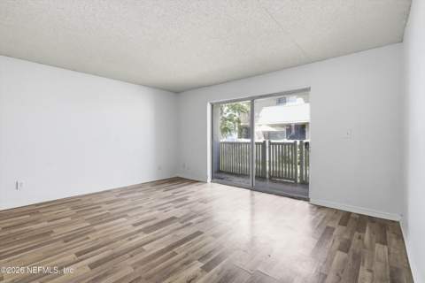 355 Monument Road #10 D1, Jacksonville FL - photo 6 of 25