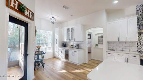 4855 Blackwood Forest Drive, Jacksonville FL - photo 9 of 46