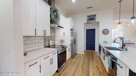 4855 Blackwood Forest Drive, Jacksonville FL - photo 10 of 46