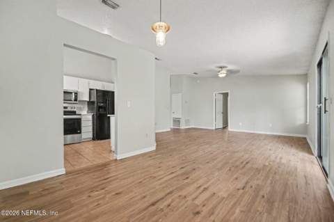 1533 Kingfisher Lane, Jacksonville FL - photo 15 of 30