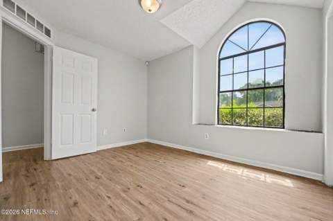 1533 Kingfisher Lane, Jacksonville FL - photo 8 of 30
