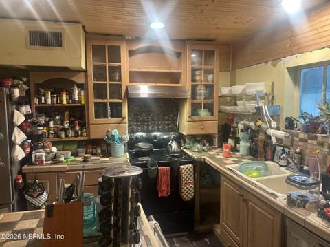 1381 Hamilton Street, Jacksonville FL - photo 12 of 37
