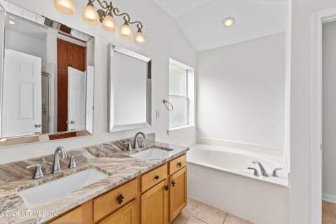 6242 Dalton Spring Court, Jacksonville FL - photo 16 of 49