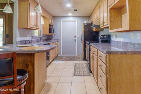 4077 Cumbrian Gardens Lane, Jacksonville FL - photo 9 of 25