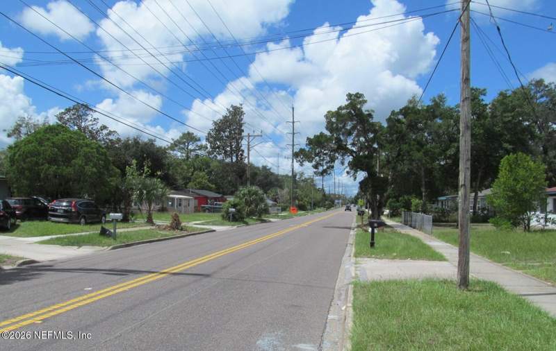 3 bedroom Single Family Residence at 35 W 44th Street, Brentwood, Jacksonville — photo 2