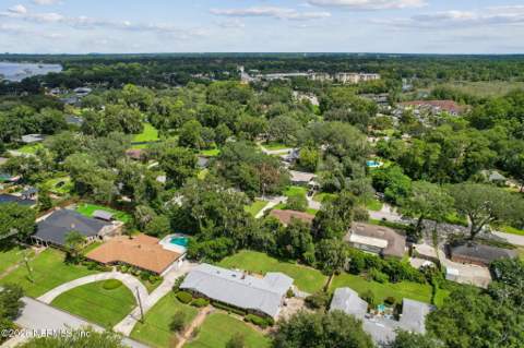 9167 Bay Cove Lane, Jacksonville FL - photo 6 of 50