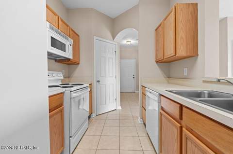 7990 Baymeadows Road #526, Jacksonville FL - photo 10 of 27