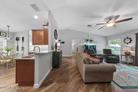 911 Mystic Harbor Drive, Jacksonville FL - photo 7 of 32