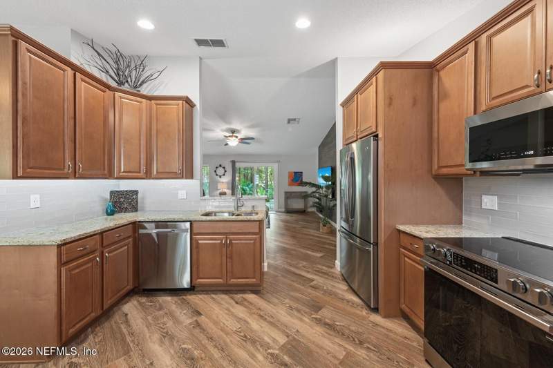 3 bedroom Single Family Residence at 911 Mystic Harbor Drive, Harbor Winds, Jacksonville — photo 3