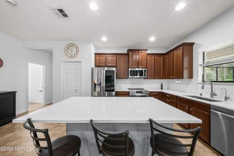 174 Kenmore Avenue, Ponte Vedra FL - photo 12 of 57