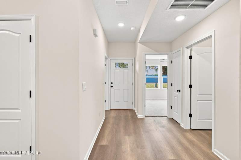 3 bedroom Single Family Residence at 140 Kelley Smith School Road, Palatka, Palatka — photo 4