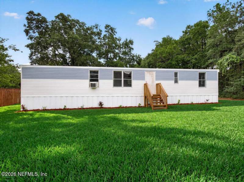 3 bedroom Mobile Home at 204 Milton Avenue, Interlachen Lakes Estates, Interlachen — photo 3