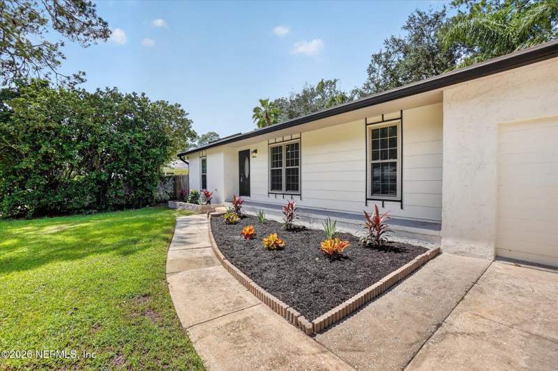 5 bedroom Single Family Residence at 962 Grove Park Drive, Grove Park, Orange Park — photo 3