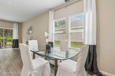 10394 Benson Lake Drive, Jacksonville FL - photo 9 of 45