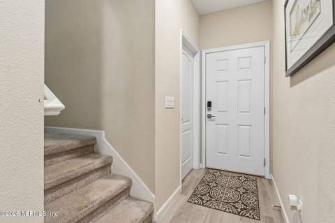 10394 Benson Lake Drive, Jacksonville FL - photo 7 of 45
