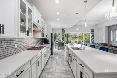 448 Pine Haven Drive, Jacksonville FL - photo 8 of 32