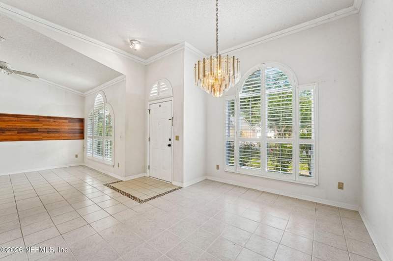 4 bedroom Single Family Residence at 2163 St Martins Drive, Kensington Gardens, Jacksonville — photo 4