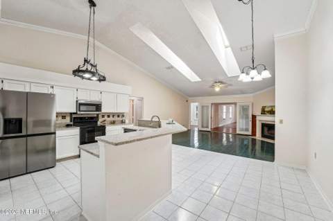 2163 St Martins Drive, Jacksonville FL - photo 8 of 33