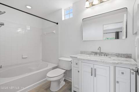 10075 Gate Parkway #701, Jacksonville FL - photo 18 of 43