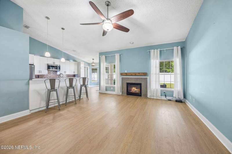 3 bedroom Single Family Residence at 1706 Aston Hall Drive, Sutton Lakes, Jacksonville — photo 5