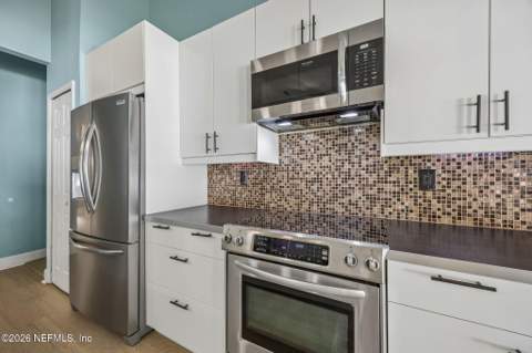 1706 Aston Hall Drive, Jacksonville FL - photo 14 of 43