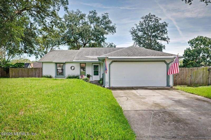 2 bedroom Single Family Residence at 1721 Tiffany Pines Circle, Tiffany Pines, Jacksonville — photo 2