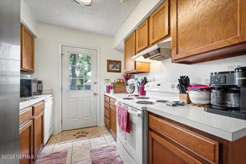 1721 Tiffany Pines Circle, Jacksonville FL - photo 14 of 32
