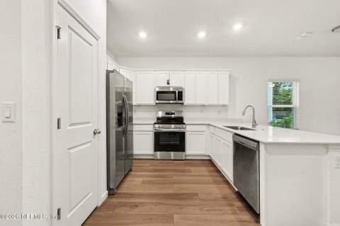 614 Holly Drive, Orange Park FL - photo 8 of 22