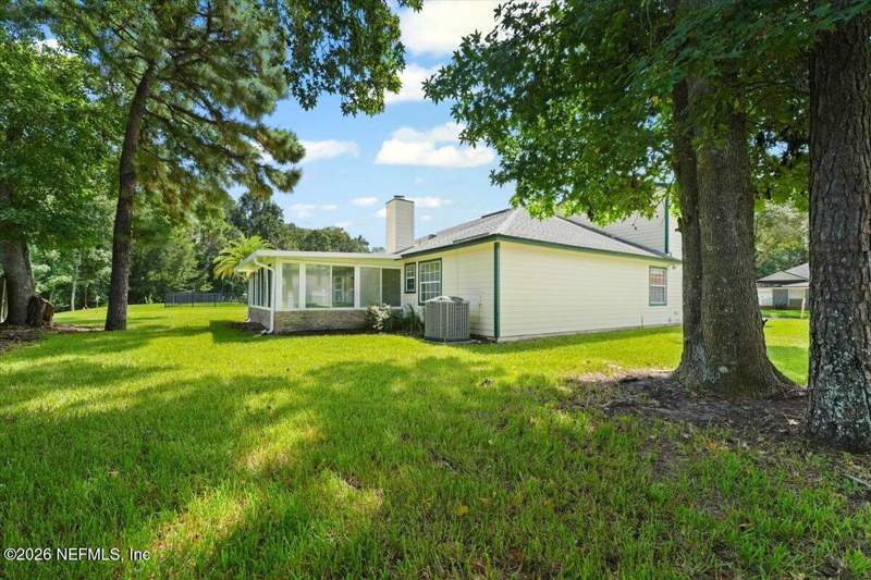 4 bedroom Single Family Residence at 1938 Hovington Circle, Kensington Gardens, Jacksonville — photo 5