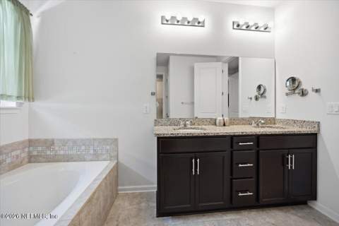 2977 McCrone Way, Jacksonville FL - photo 18 of 36