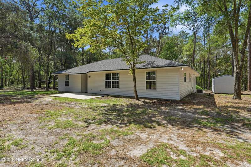 3 bedroom Single Family Residence at 1098 46th Loop, Paradise Shores, Keystone Heights — photo 3