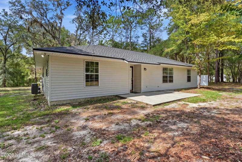 3 bedroom Single Family Residence at 1098 46th Loop, Paradise Shores, Keystone Heights — photo 4