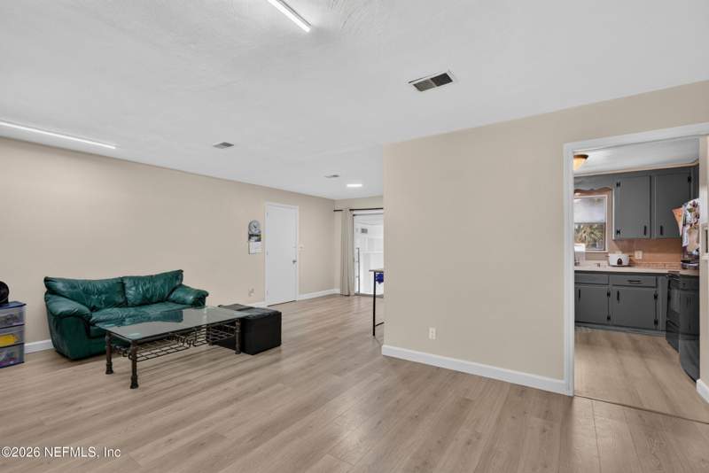 3 bedroom Single Family Residence at 2151 Larry Drive, San Souci Terrace, Jacksonville — photo 4