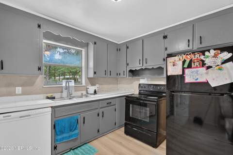 2151 Larry Drive, Jacksonville FL - photo 7 of 27