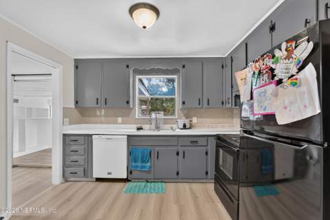 2151 Larry Drive, Jacksonville FL - photo 9 of 27