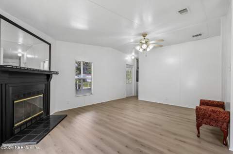3602 Bowden Circle, Jacksonville FL - photo 7 of 44