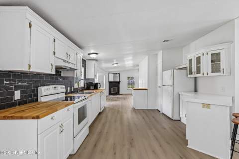 3602 Bowden Circle, Jacksonville FL - photo 16 of 44