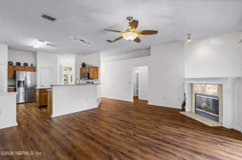 9435 Prosperity Lake Drive, Jacksonville FL - photo 16 of 41