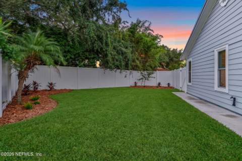 1897 Ocean Pond Drive, Jacksonville Beach FL - photo 7 of 32