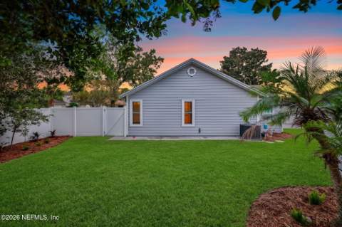 1897 Ocean Pond Drive, Jacksonville Beach FL - photo 6 of 32