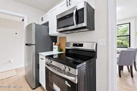703 King Street, Jacksonville FL - photo 19 of 38