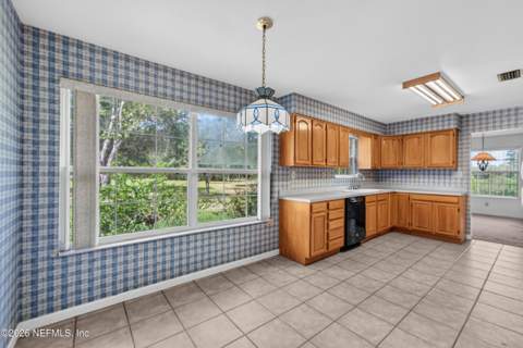 6824 James Britt Road, Glen St. Mary FL - photo 16 of 62